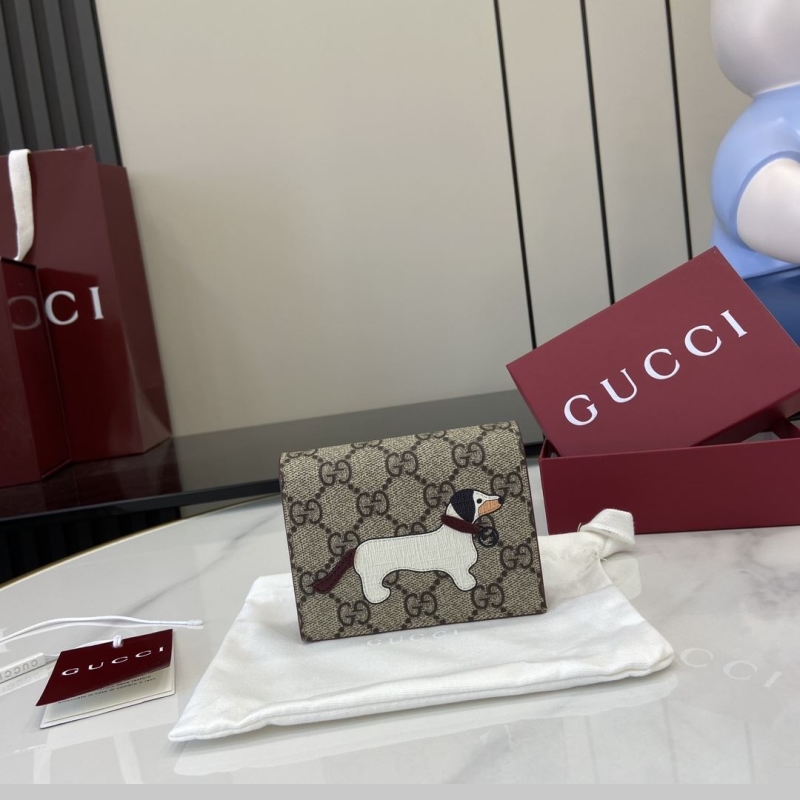 G*u*i wallets & purse
